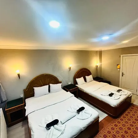 Taksim Pera Centre House *