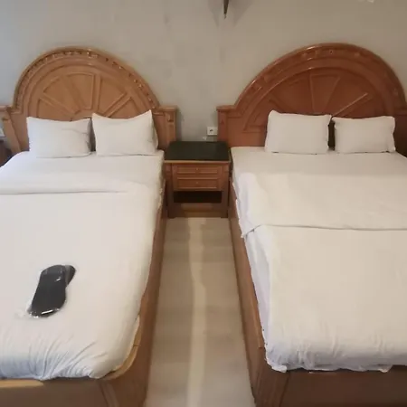 Taksim Pera Centre House מלון *